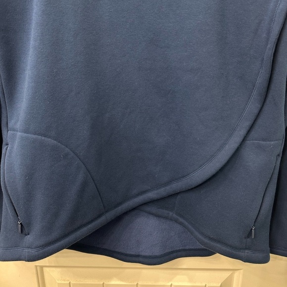 Athleta Cozy Karma Asym Blue Pullover Sweatshirt Size M Fleece Lined - Picture 3 of 7